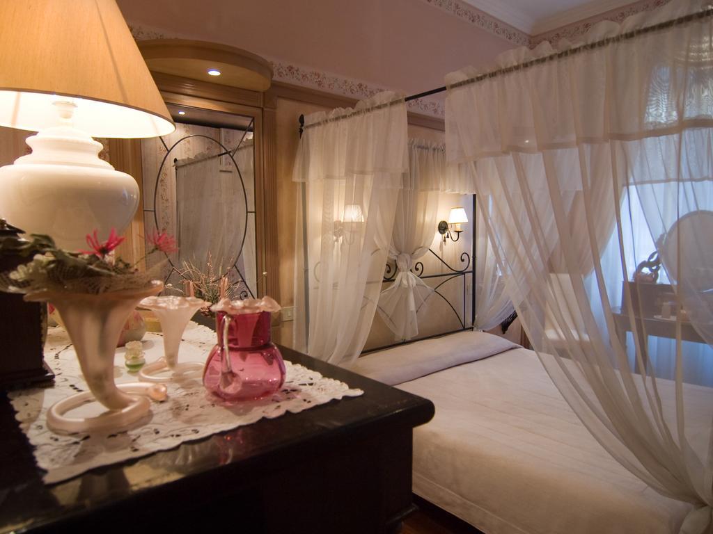 B&B Les Suites Roma Cameră foto